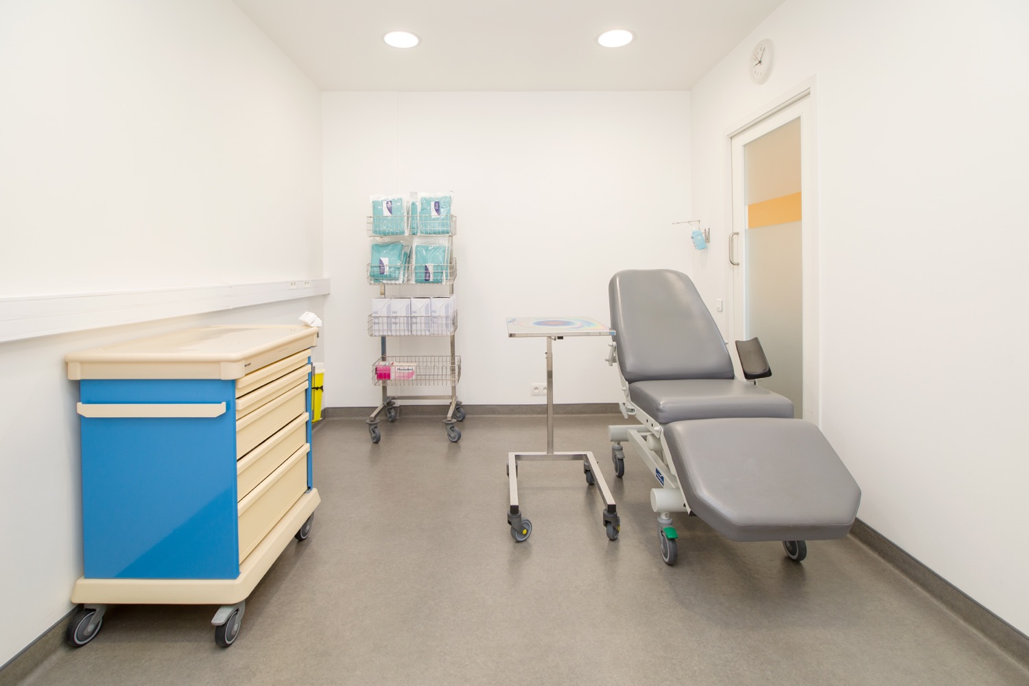 Salle de soins du cabinet d'ophtalmologie Antibes